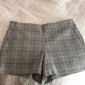LOFT - Tweed black and white shorts